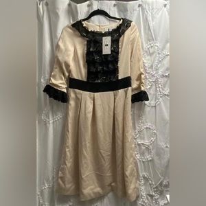 Dainty Jewells midi dress. Size Medium